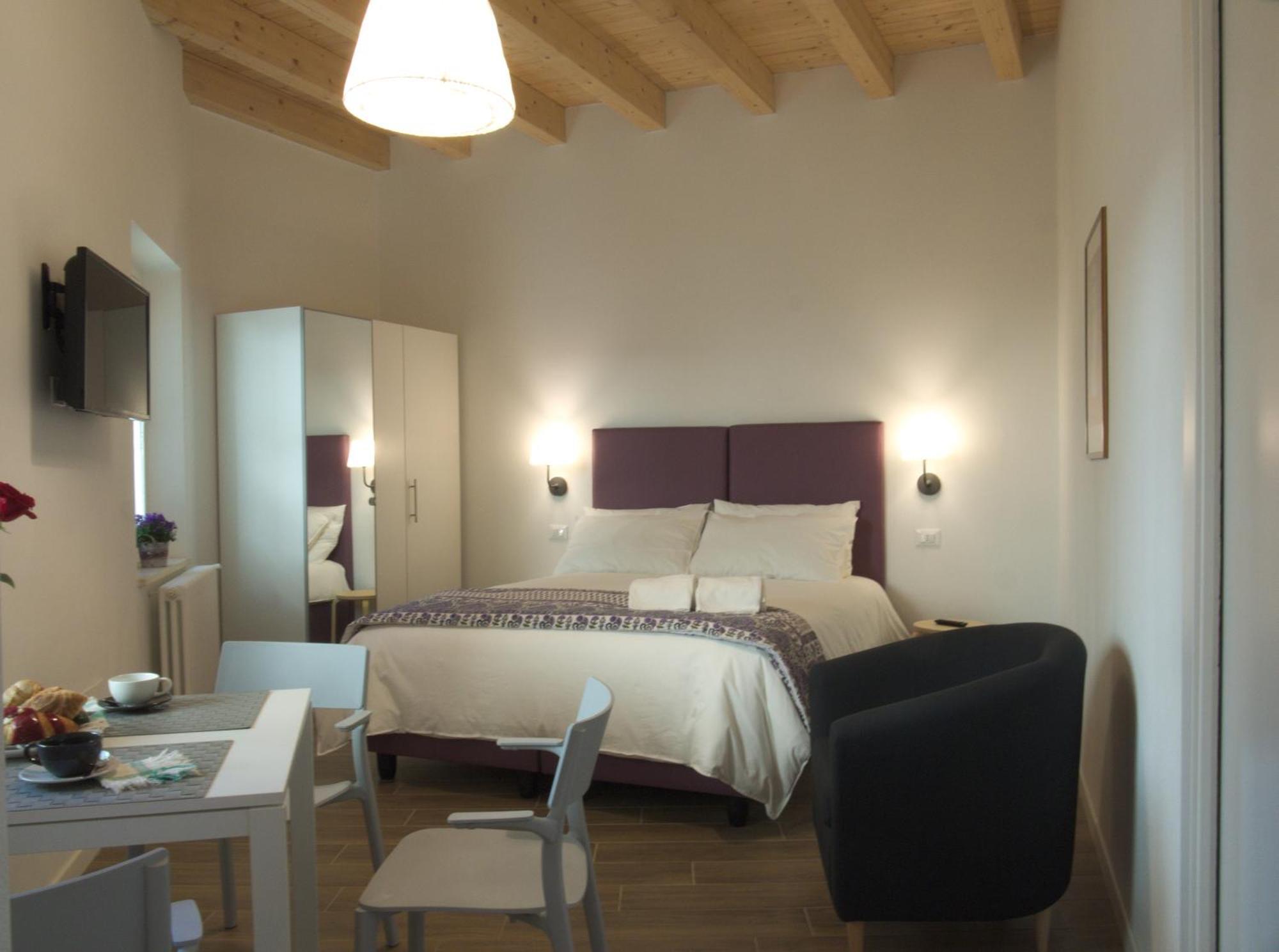 Ai Portoni Appartement Verona Buitenkant foto